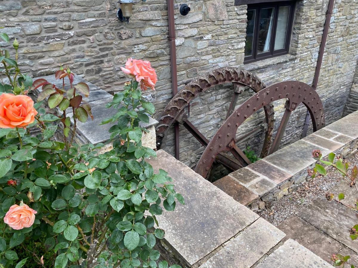 Trebarried Mill Vila Brecon Exterior foto